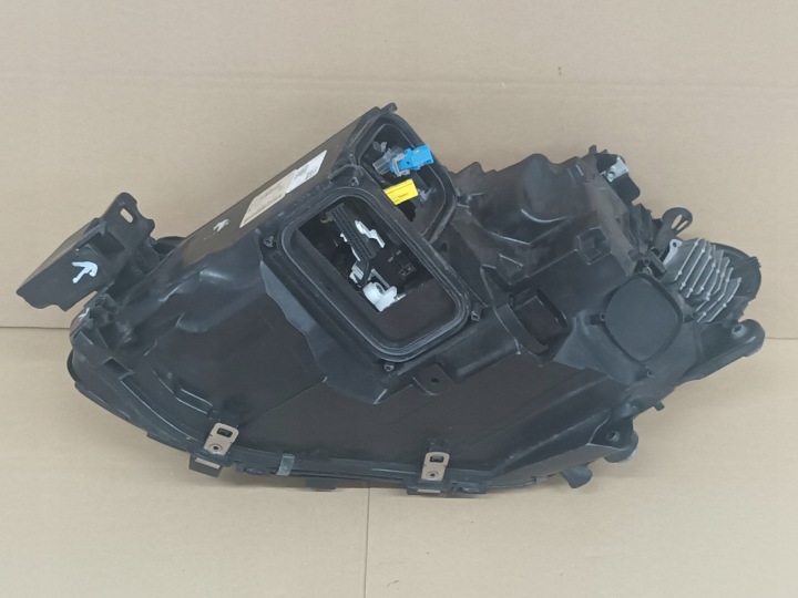 PHARE AVANT DROITE MERCEDES GLE W166 AVANT LED ILS
