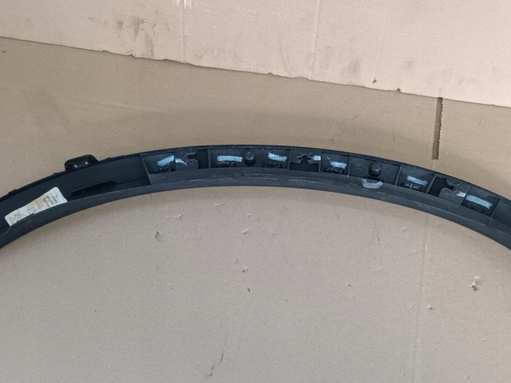 MOULURE DROITE AVANT BMW X5 G05 AVANT DROIT