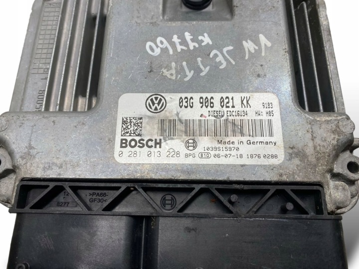 VOLKSWAGEN JETTA V 2006 ORDINATEUR CONTRÔLEUR ECU I ENSEMBLE CLÉS
