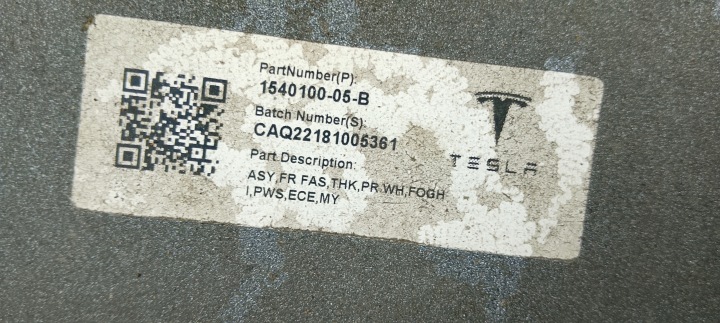 PARE-CHOCS AVANT AVANT TESLA MODÈLE Y 20-24ROK 1540104-06-C ORIGINAL