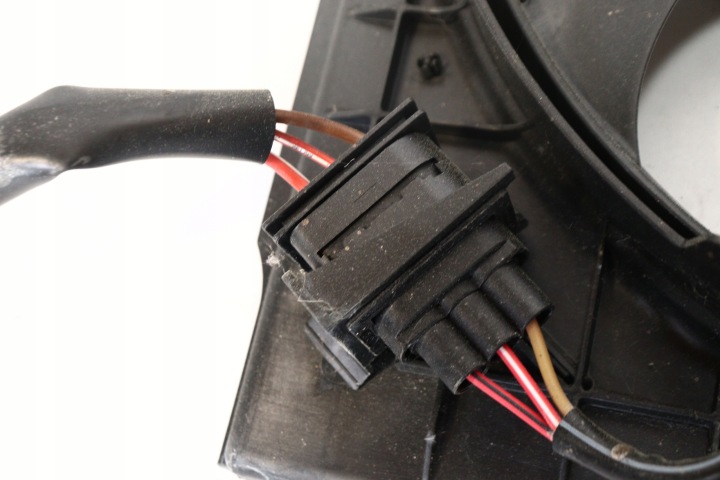 6R0121207Q VENTILATEUR RADIATEUR ÉLECTRIQUE VW POLO V