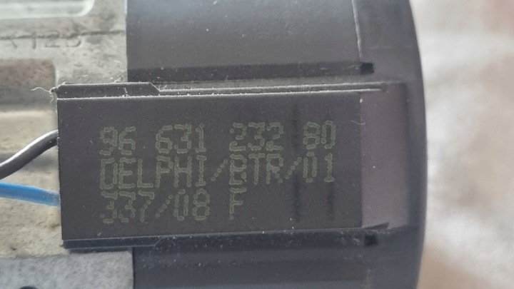 CONTACTEUR D'ALLUMAGE CLÉ CITROEN PEUGEOT N0502455