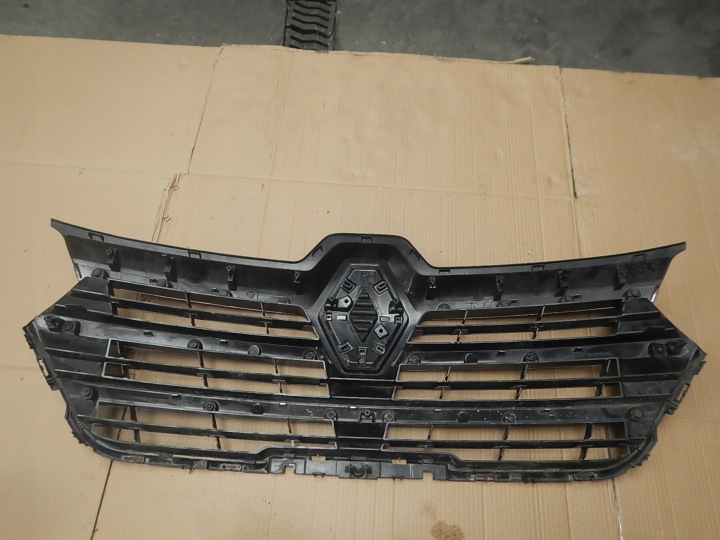 GRILLE CALANDRE RENAULT TRAFIC IV 20-