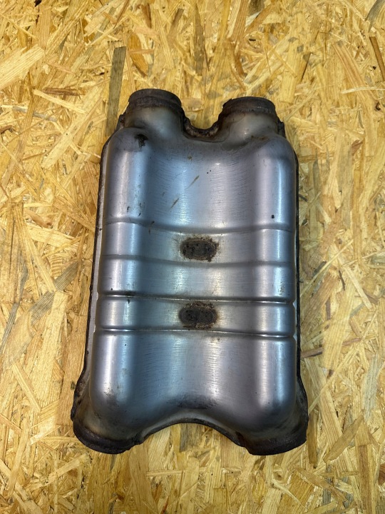 SILENCIEUX SRODOWY, ÉCHAPPEMENT BOÎTE BMW F10,F11,F06, F13, N55,535, 640I, 7610551