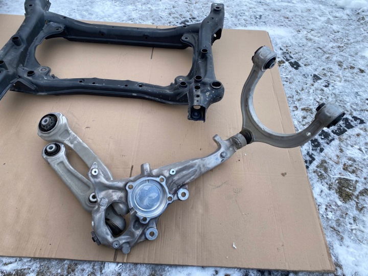 MERCEDES 206 C CLASSE CHÂSSIS ROTULE DE DIRECTION GAUCHE BRAS DE SUSPENSION SUSPENSION CHÂSSIS ORIGINAL