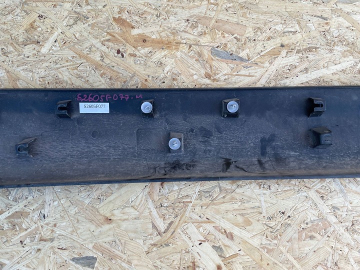 NISSAN QASHQAI II 2 J11 13-21 MOULURE INFÉRIEURE PORTES GAUCHE AVANT AVANT