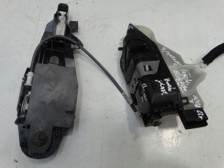PEUGEOT 308 POIGNÉE PORTES EXTÉRIEUR GAUCHE AVANT GE0024923
