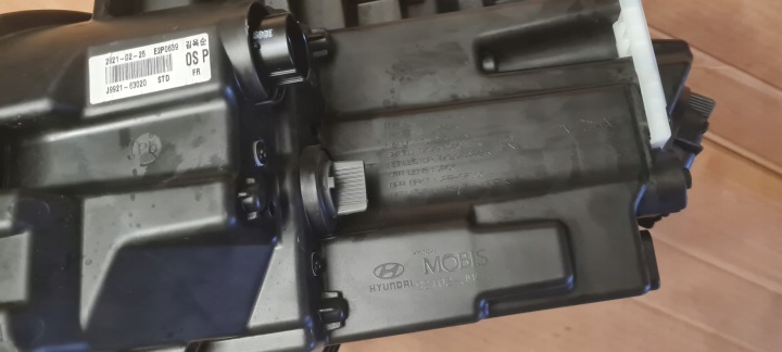 HYUNDAI KONA LIFT LENTILLE PHARE DROITE 92102-J9500