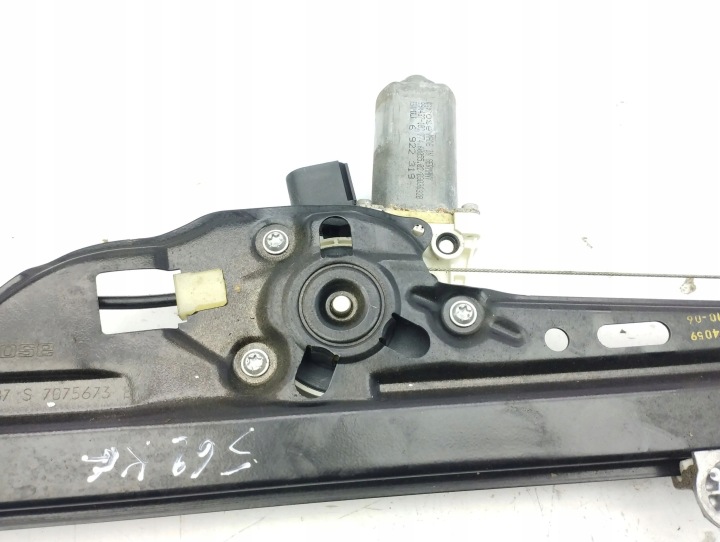 BMW 5 E60 E61 2006 GAUCHE CÔTÉ ÉLÉVATEUR VITRES PORTES ARRIÈRE