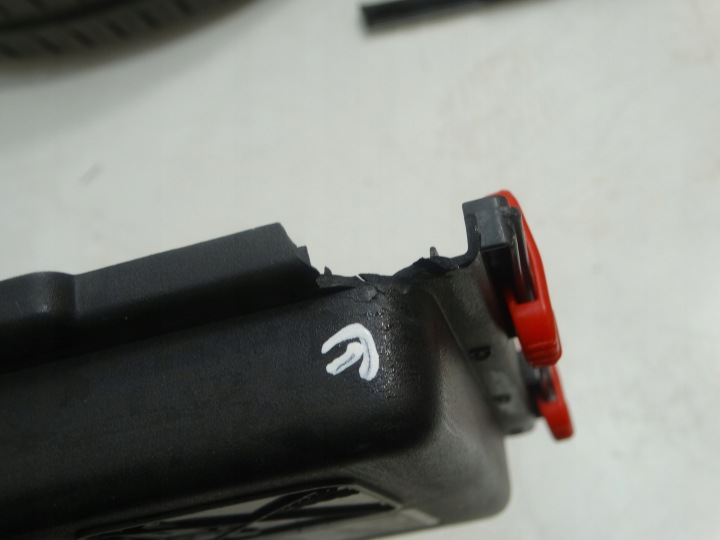 OPEL CORSA F 2023 ELEKTRIC BOÎTE FUSIBLES CHÂSSIS ORIGINAL