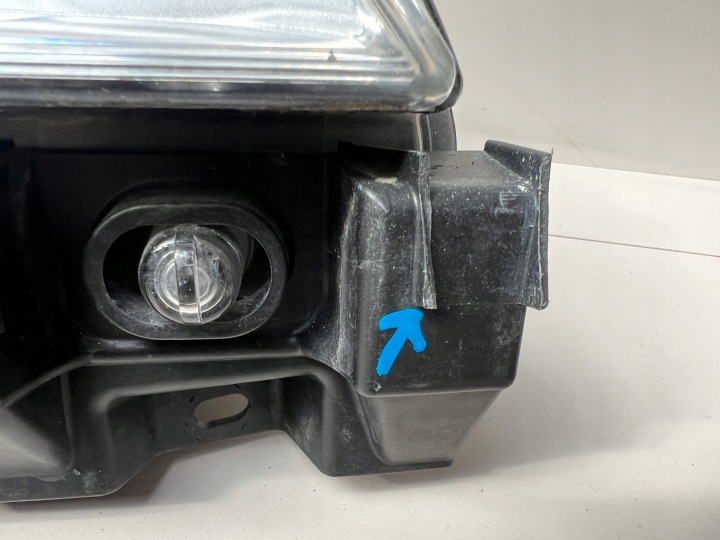 PHARE AVANT DROITE RENAULT LAGUNA III XÉNON 260100035R 89901837