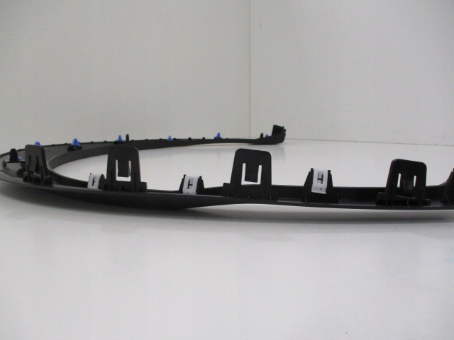 PEUGEOT 2008 II MOULURE GARDE-BOUE DROITE AVANT NOW