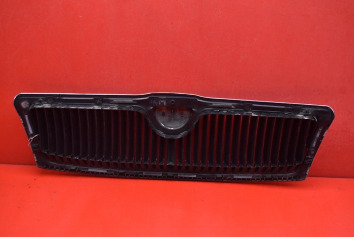 CALANDRE GRILLE NOIRE CHROME 1Z0853668 SKODA OCTAVIA 2 II LIFT 08-13