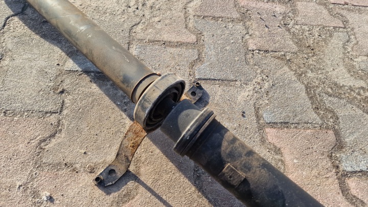ARBRE DE TRANSMISSION AUDI A4 B8 UNIVERSEL AVANT 3.0 TDI 8K0521101B FONCTIONNEL