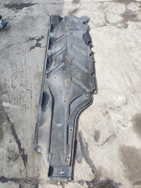MERCEDES W176 W246 PROTECTION PLAQUE CHÂSSIS DROITE A2466840018