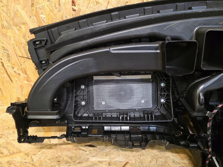 CONSOLE PLANCHE CUIR COCKPIT COURROIES SANS HEAD UP MERCEDES GLE GL W166 C166 292
