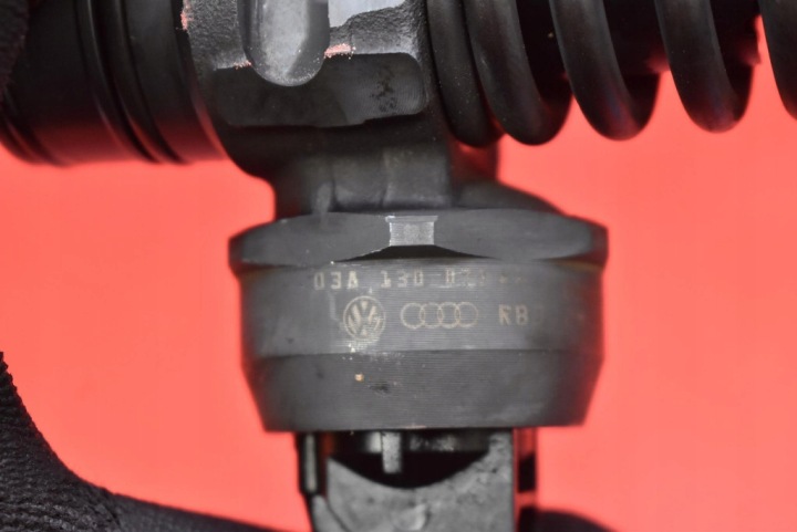 INJECTEUR INJECTEUR DE POMPE 038130073AG 0414720215 VW GOLF 5 V 1.9 TDI 105 KM 03-09