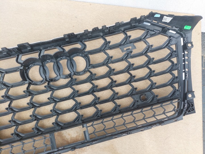 AUDI A8 S8 D5 LIFT GRILLE CALANDRE PARE-CHOCS