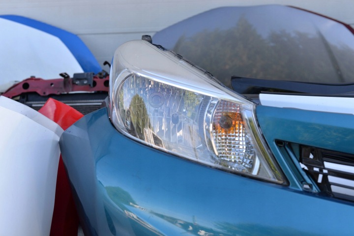 TOYOTA YARIS 3 III AVANT RESTYLAGE '11-'14 PANNEAU AVANT POUTRE RENFORCEMENT AVANT