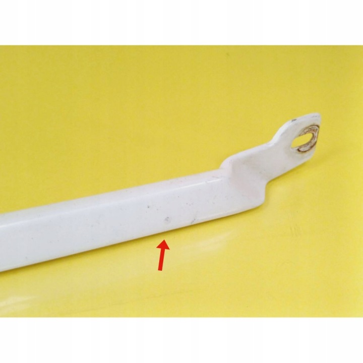 MOULURE SOUS LAMPE DROIT AVANT AUDI 80 B4 8A0853208A NR53