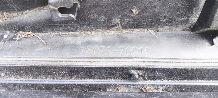 MOULURE PORTES DROIT AVANT LEXUS UX