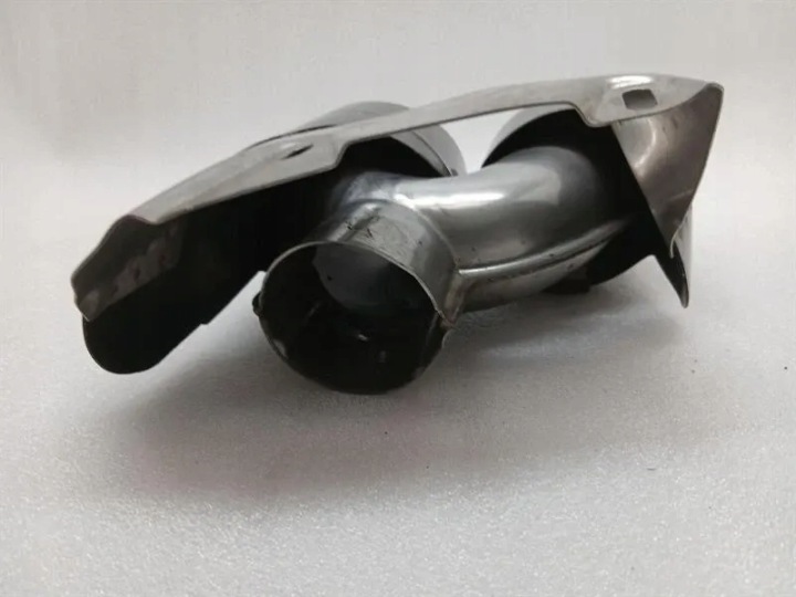 PORSCHE MACAN 95B EXHAUST TAIL PIPE 95B253681AQ LEFT EXHAUST TAILPIPE LEFT