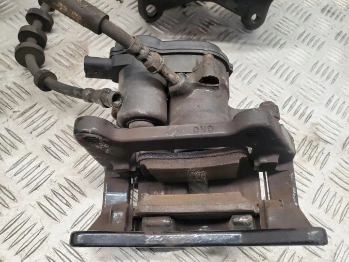 AUDI S5 8W0615601K ENSEMBLE ENSEMBLES DISQUES PLAQUETTES ÉTRIERS