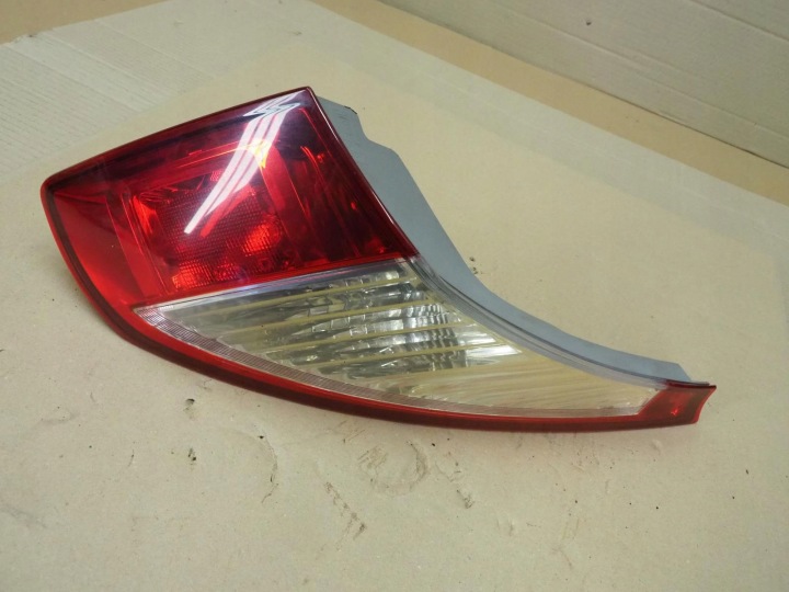 PHARE GAUCHE ARRIÈRE DANS COUVERCLE DE COFFRE 265550009R MEGANE 3 III 08- BERLINE COMPACTE 5D EURO