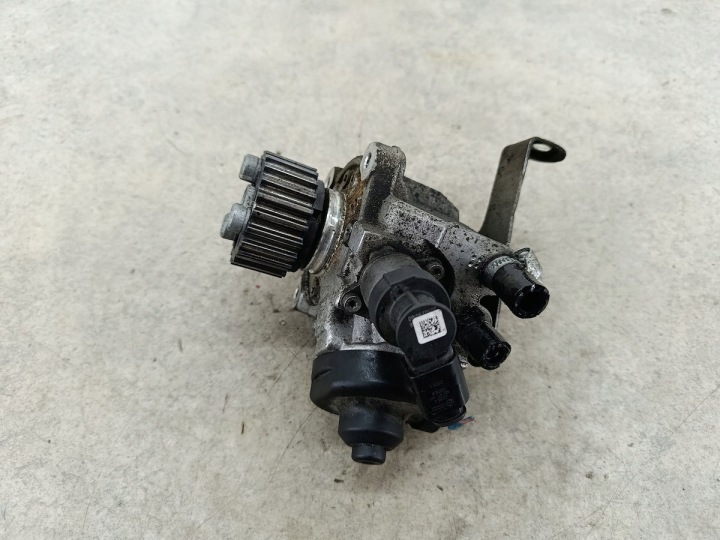 POMPE INJECTION VW PASSAT B7 03L130755L 0445010526 BOSCH 2.0 TDI