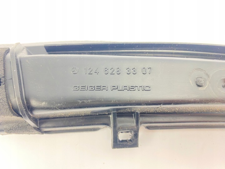 DOUBLURE DE PASSAGE DE ROUE PLASTIQUE ODPLYW RAINURE GAUCHE CÔTÉ MERCEDES W124 1246283307