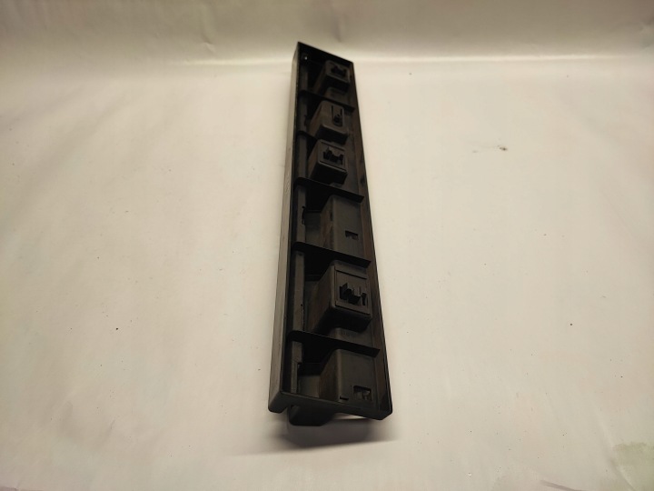 BMW 2 F46 MOULURE SEUIL 7301940 2015 1500CM3