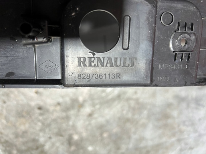 RENAULT EXPRESS 2021 PROTECTION PLASTIQUE SEUIL MOULURE GAUCHE DROITE ORIGINAL 21- EUROPE