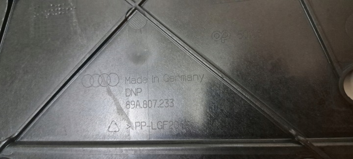 AUDI Q4 E-TRON RENFORCEMENT CALANDRE AVANT 89A807233