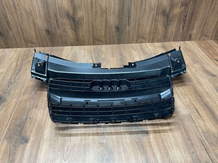 GRILLE CALANDRE GRILLE AVANT AUDI TT S-LINE 8J0853651.