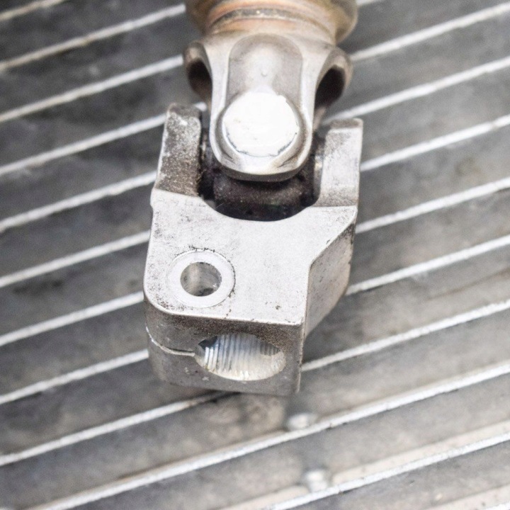 BMW Z4 E89 2013 JOINT ARBRE COLONNES DIRECTION