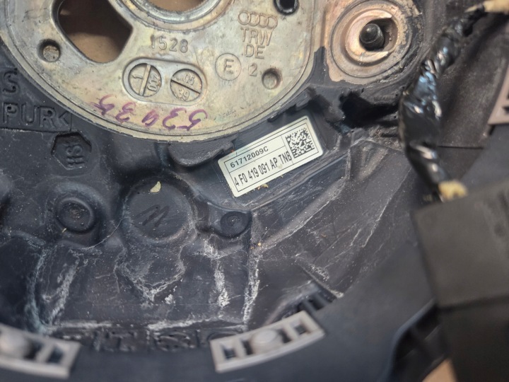 VOLANT AUDI A6 C6 CUIR 4F0419091AP