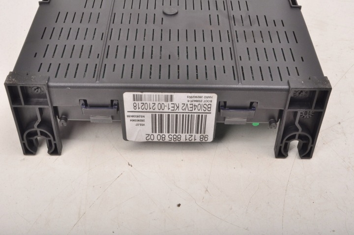 PEUGEOT PARTENAIRE II 1.6 HDI LIFT BOÎTE MODULE FUSIBLE 9812188580