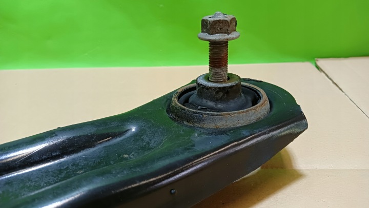 SKODA SUPERB II BRAS DE SUSPENSION TRANSVERSAL DROIT 1K0407152 JOINT 1K0407366C
