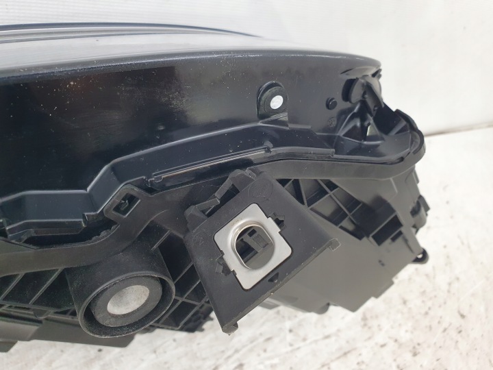 AUDI Q8 RSQ8 RS 4M8 18- PHARE MATRIX COMPLET LED GAUCHE GAUCHE AVANT 4M8941035D