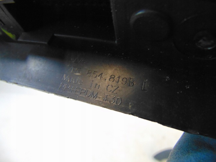 VW TOUAREG II MOULURE GARDE-BOUE PASSAGE DE ROUE GAUCHE ARRIÈRE 7P6854819B