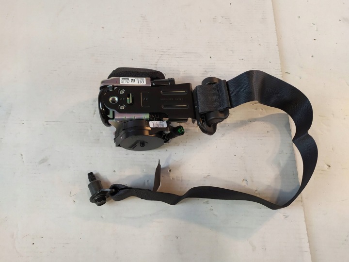 CEINTURE DE SÉCURITÉ MERCEDES X CLASSE W470 0589-P1-0021 639698700A