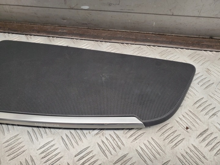 AUDI A8 S8 D4 4H 4H0863488B ARRIÈRE CÔTÉ DROITE ÉTAGÈRES ARRIÈRE