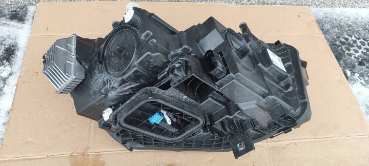 PHARE MERCEDES-BENZ GLA H247 A2479064906 AVANT CÔTÉ GAUCHE