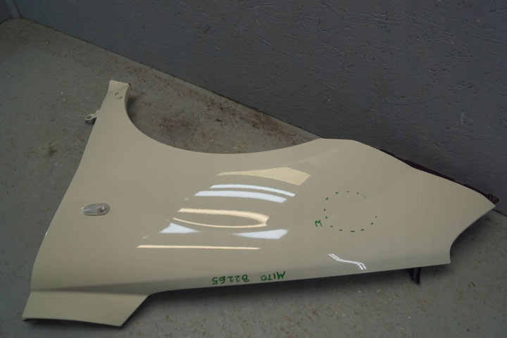 ALFA ROMEO MITO AILE GAUCHE AVANT (B2265)