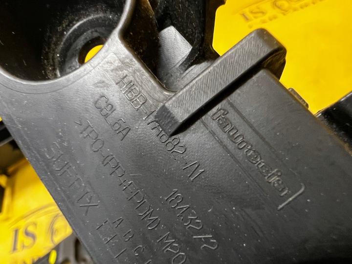ENSEMBLE GLISSIÈRE FIXATION SUPPORT PARE-CHOCS ARRIÈRE DROIT GAUCHE FORD FIESTA MK8