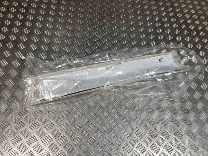 WYKONZENIE COUVERCLES COUVERCLES DE COFFRE BMW 7417424 2020