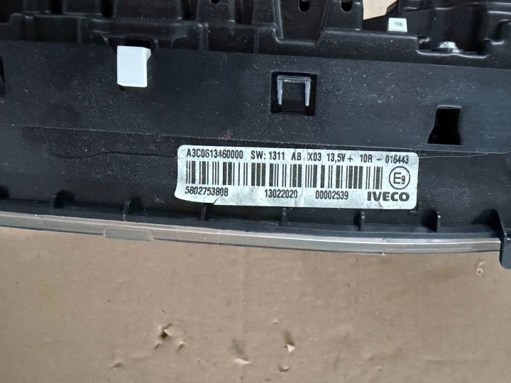 COMPTEUR TABLEAU DE BORD IVECO DAILY VI 14- 3.0 HPI AUTOMATE 5802753808