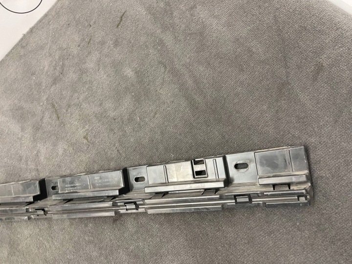 GLISSIÈRE BAGUETTES SEUIL DROIT BMW 5 F10 2012 7184778