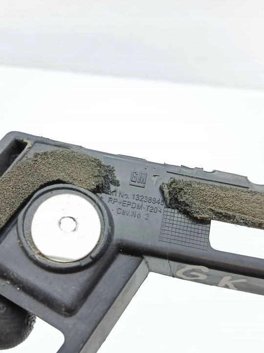 OPEL INSIGNIA A 2012 ARRIÈRE CÔTÉ GAUCHE POIGNÉE FIXATION PARE-CHOCS ARRIÈRE
