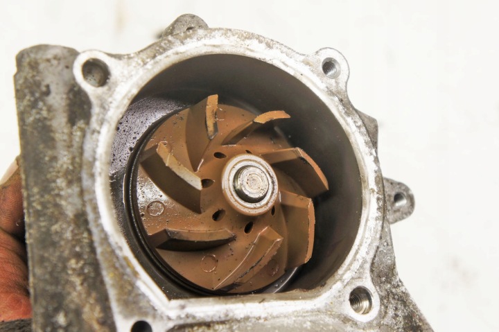 MZ127 OPEL ASTRA K V 1.6D POMPE À EAU